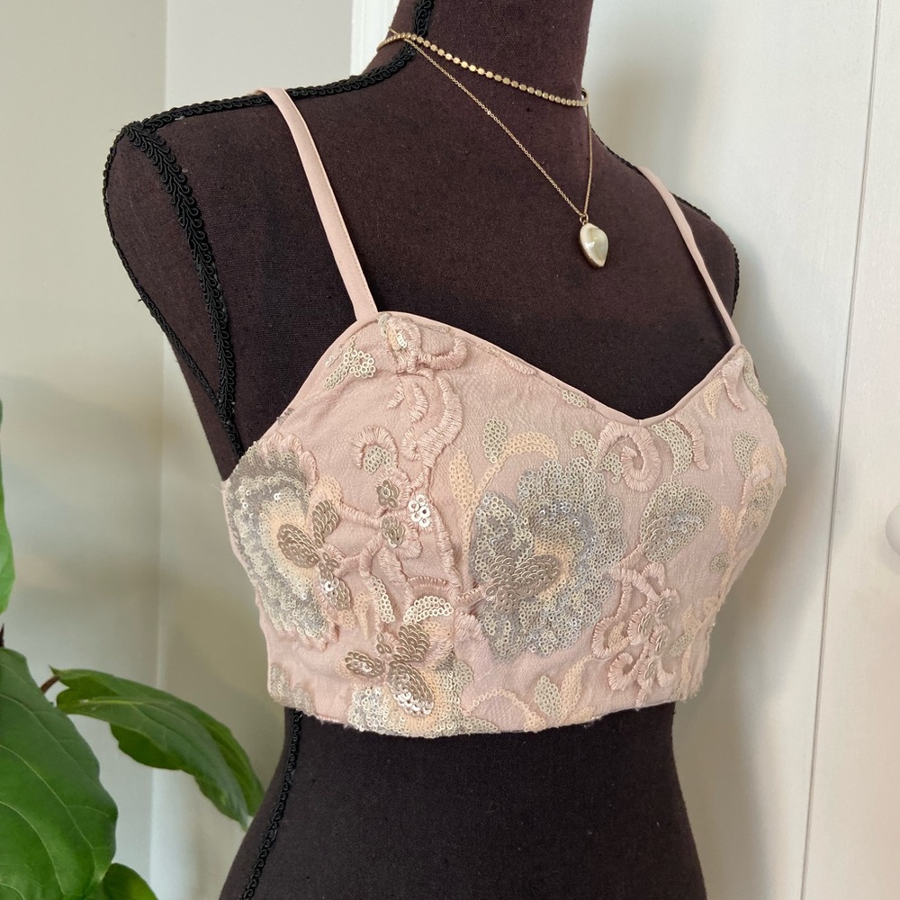 Cropped Spaghetti Strap Sequin Tank Top - Picture 2 of 12